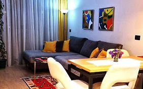 Central Luxury Apartment